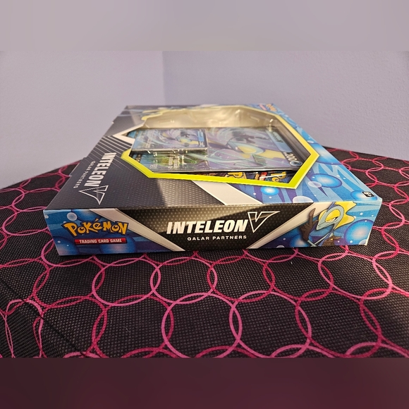 Galar Partners Box Inteleon V - Picture 4 of 6